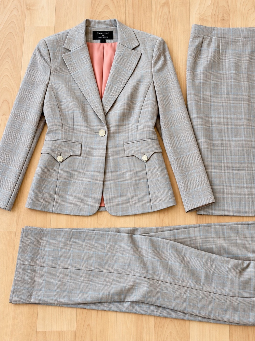 Signature by Larry Levine 3 Piece Plaid Suit Size 4 Blazer Skirt Pants